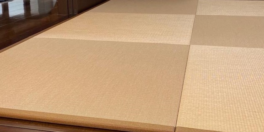 半帖縁無し畳の外側縁付き